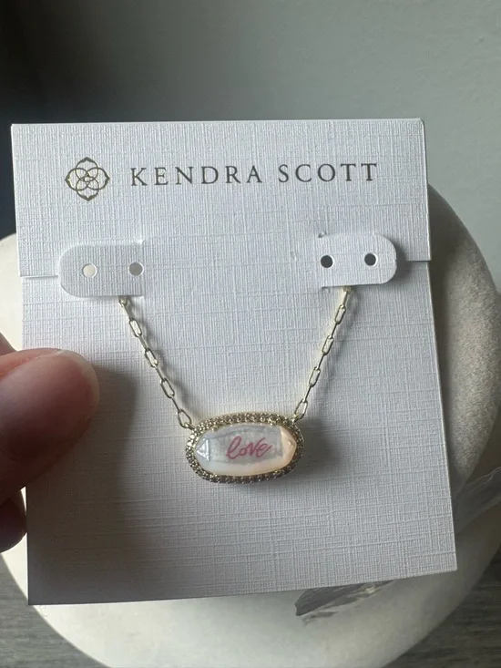Kendra Scott 'Love' Pendant Necklace in Pink and Gold - Picture 2 of 5